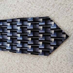 FACETS geometric silk tie, beautiful blues and gray as pictured.